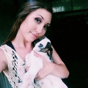 Meet your Posher, Danielle